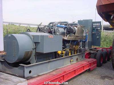 Annonces classees img:preview Génératrice KATO, 750 KVA, 600 KW, Moteur Deutz