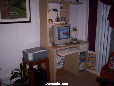 Annonces classees img:preview ordinateur et bureau(meuble)