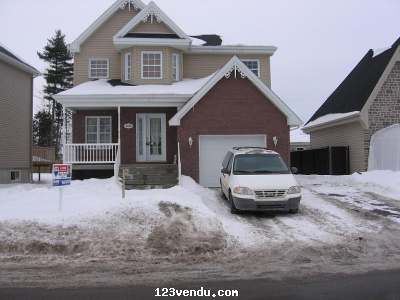 Annonces classees img:preview Superbe maison 2004 secteur La Plaine