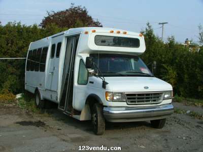 Annonces classees img:preview Minibus de transport adapté Ford 1996