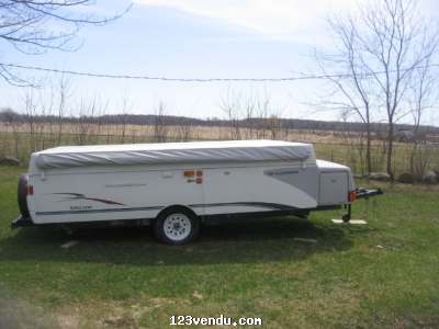 Annonces classees img:preview Tente Roulotte Fleetwood 2005