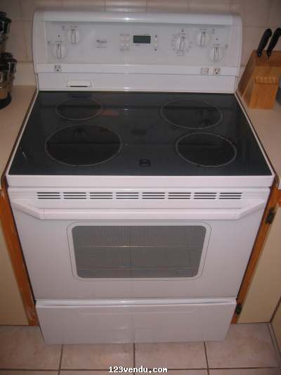 Annonces classees img:preview CUISINIÈRE WHIRPOOL À VENDRE