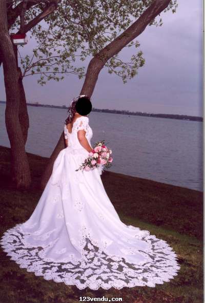 Annonces classees img:preview Robe de mariée