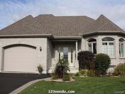 Annonces classees img:preview 244 Mailloux, Napierville  355 000$