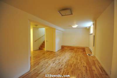 Annonces classees img:preview Brossard - 2Plex à vendre