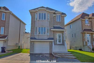 Annonces classees img:preview Maison à étages à Laval / Cottage in Laval