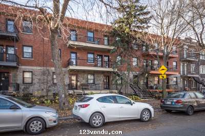 Annonces classees img:preview Secteur: Rosemont (Petite-Patrie) - Condo 3e étage + garage