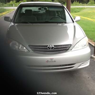 Annonces classees img:preview Toyota   Camry  LE  2004