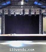 Annonces classees img:preview Scène à louer pour 180 $.