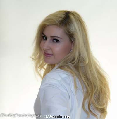 Annonces classees img:preview Modeling en Studio