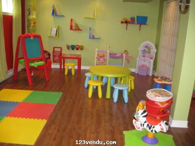 Annonces classees img:preview Service de garde Chez Mademoiselle Sauterelle (milieu familial)