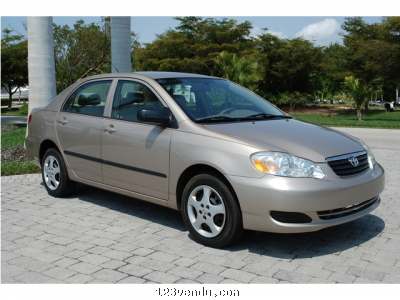 Annonces classees img:preview Toyota Corolla - 2005.