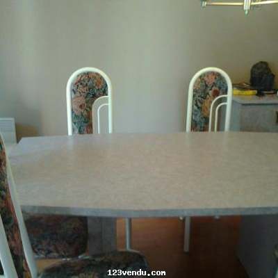 Annonces classees img:preview Table avec 6 chaises et Buffets