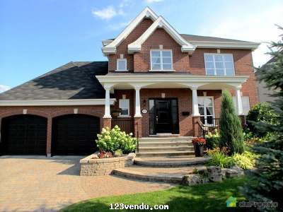 Annonces classees img:preview Maison dans nouveau secteur à St-Bruno, piscine