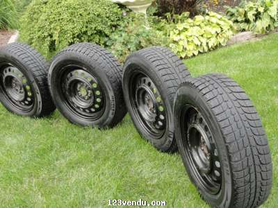 Annonces classees img:preview 4 pneus et jantes de roues