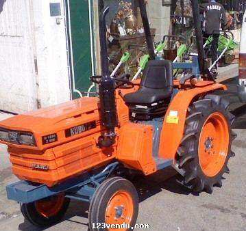 Annonces classees img:preview Micro Tracteur Kubota 21CV 4 RM 3 Cylindres