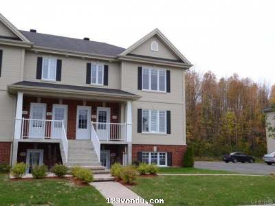 Annonces classees img:preview Très beau condo à vendre à Verchères