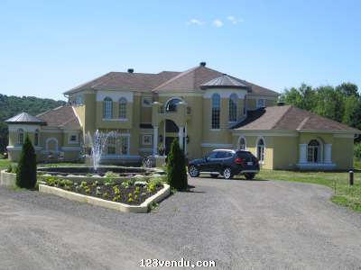 Annonces classees img:preview Grande maison méditéranéenne à Prévost