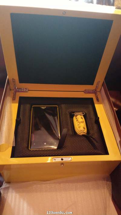 Annonces classees img:preview Nokia Lumia 920 for sale 270usd