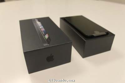 Annonces classees img:preview Apple iPhone 5 64GB Blanc débloqué
