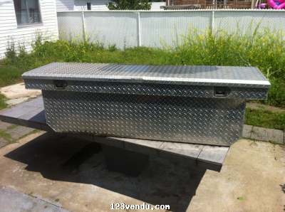 Annonces classees img:preview Coffre a outils pour pick-up