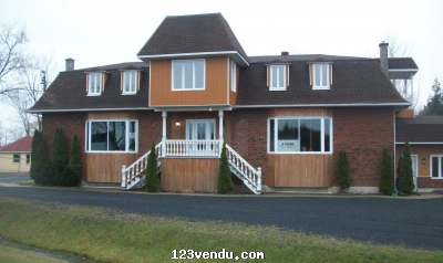 Annonces classees img:preview LOCAL COMMERCIAL A LOUER RICHELIEU