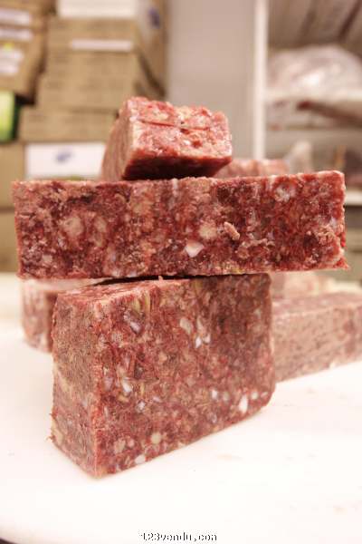 Annonces classees img:preview 1$/lb livraisons gratuite viande crue pour chien 100% comestibles