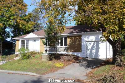 Annonces classees img:preview Maison de plain-pied à vendre à Duvernay (Laval), Laval